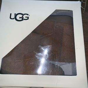 Chestnut ugg boots 4/5